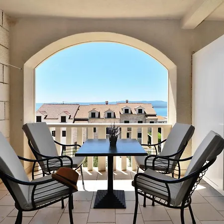 Viola Apartman Bol