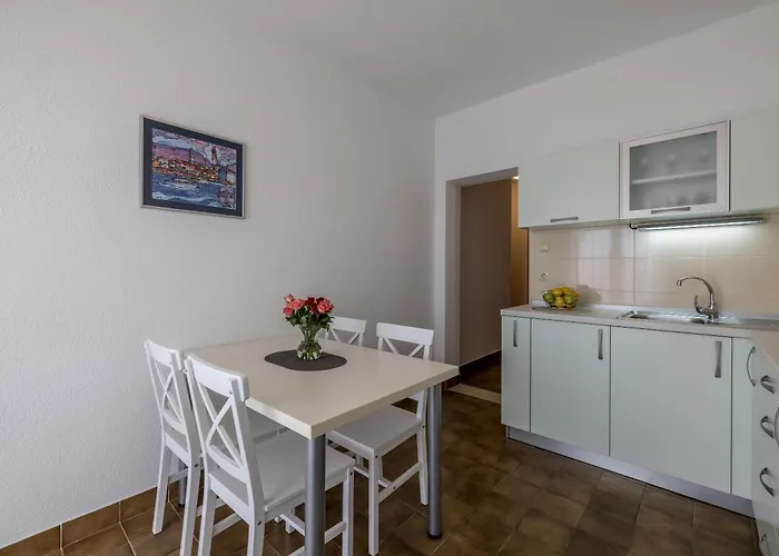 Viola Apartment Bol